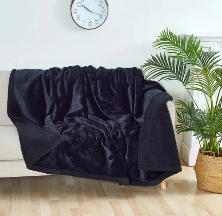 Plush Pet Sofa Protection Mat for Dogs & Cats